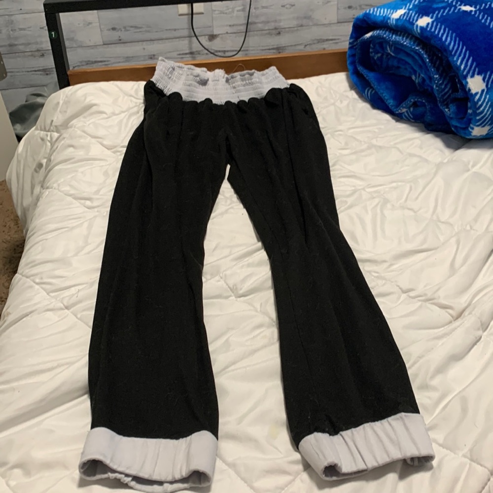 Jogger pants more like leggings really comfy maybe worn 2 times